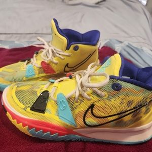 Nike Kyrie 7 EP '1 World 1 People' Sneaker